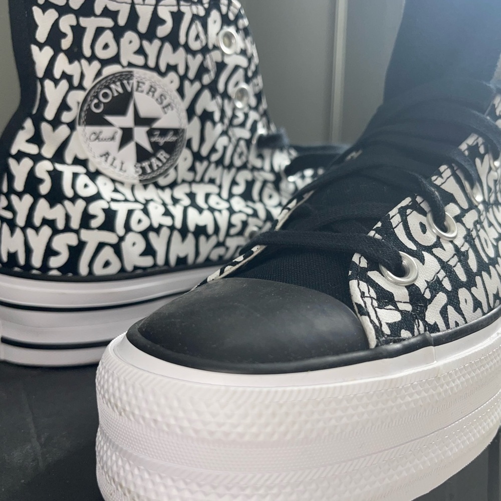 Converse - Picture 4 of 7